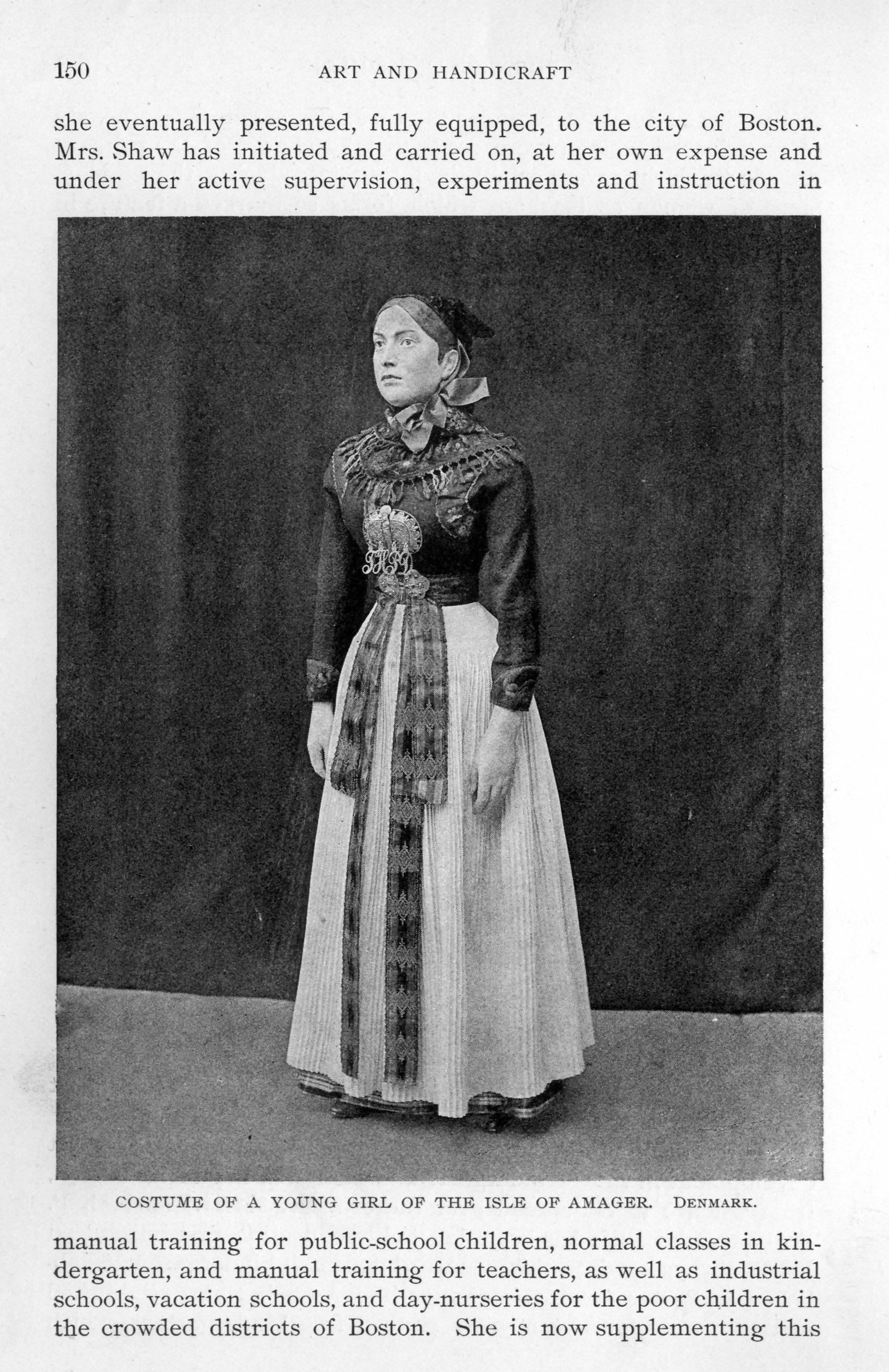 female mannequin wearing traditional dress and bonnet of the Isle of Amager